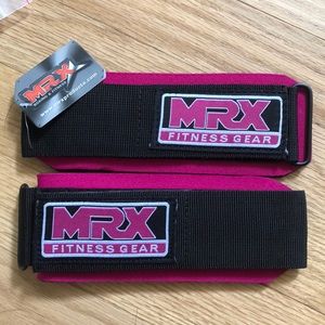 Women’s wrist wraps